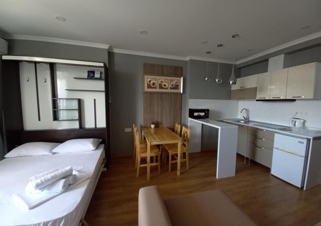 Apartment Marina In Apart-Hotel Residence Batumi Exterior photo